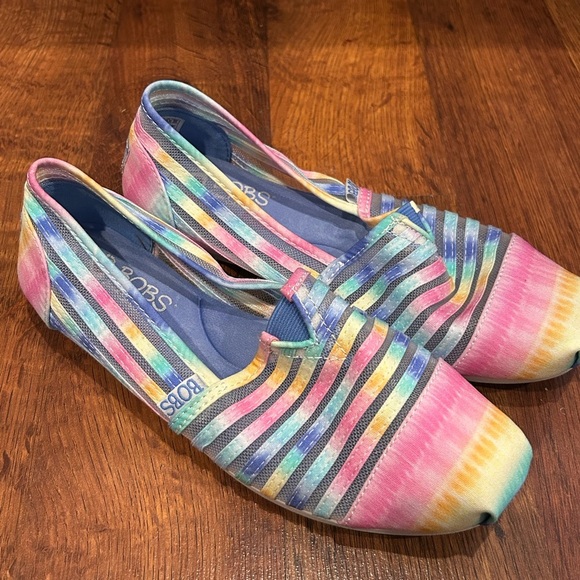 Bobs from Skechers Plush Sunset Feels Memory Foam Rain Size 6.5 Arch Support - Picture 1 of 9